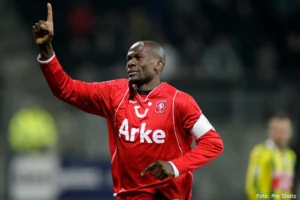 blaise-nkufo-spits-fc-twente-doelpunt-vieren